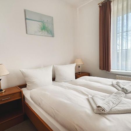 Pension Zur Inselbruecke โวลกาสต์ ภายนอก รูปภาพ