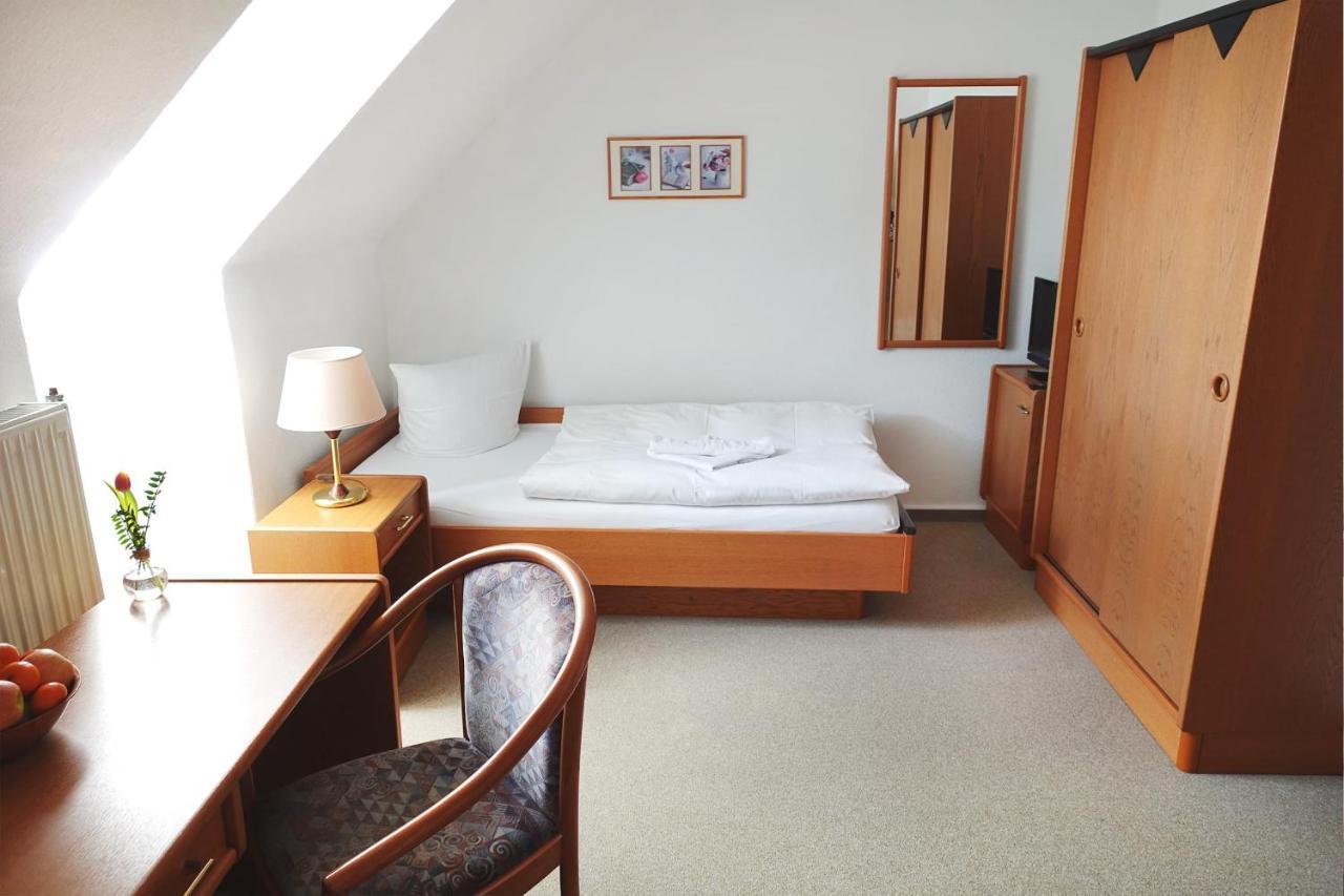 Pension Zur Inselbruecke โวลกาสต์ ภายนอก รูปภาพ